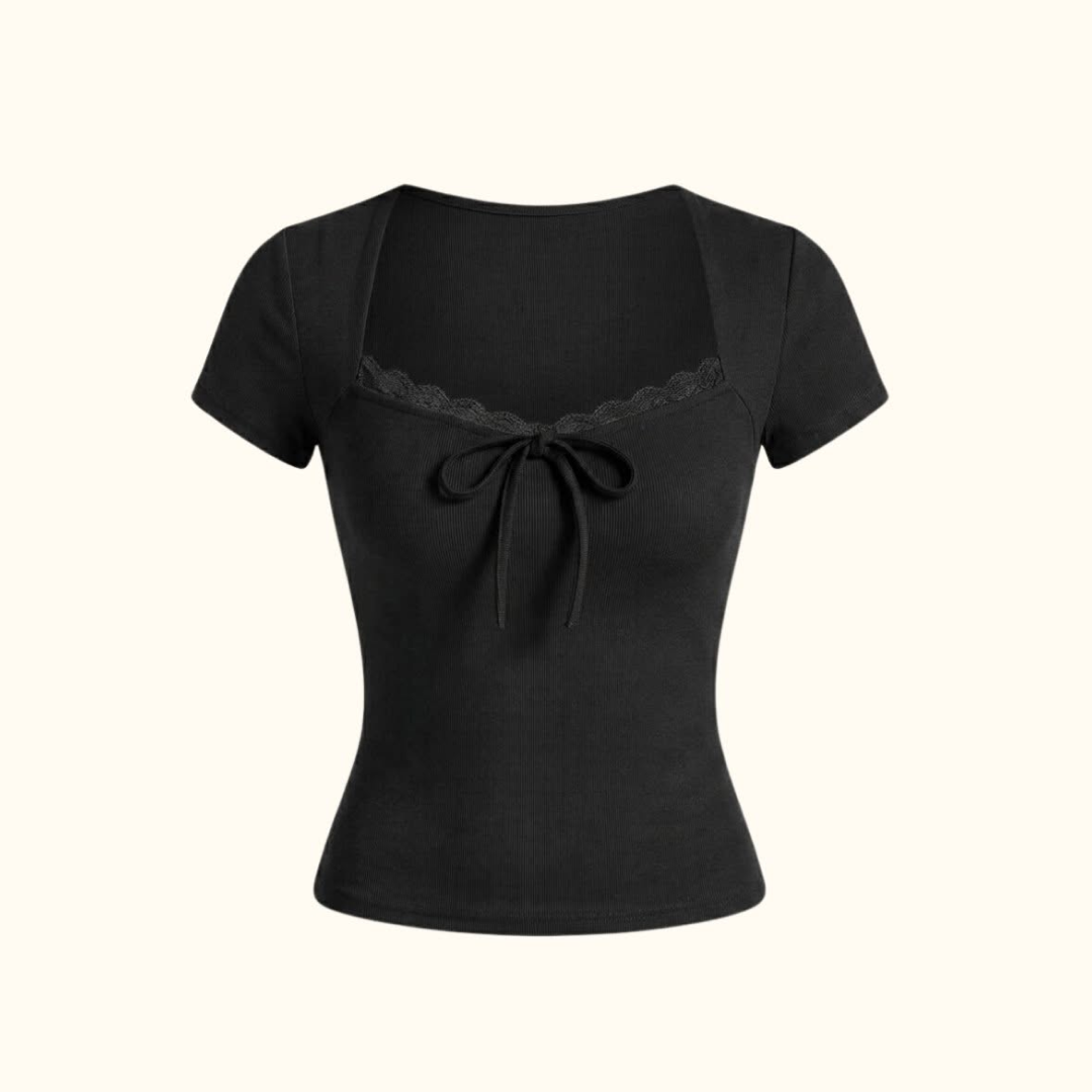 Black fitted short sleeve top for casual outfits